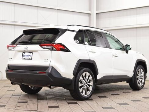 Used 2024 GMC Yukon Denali Ultimate image 8