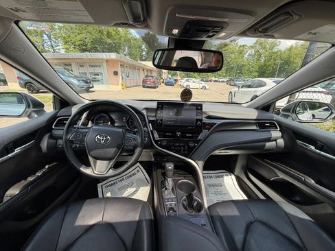 Used 2021 Toyota Camry XSE FWD image 21