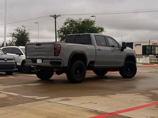 Used 2024 GMC Sierra 2500 AT4 w/ AT4 Premium Plus Package AWD/4WD image 8