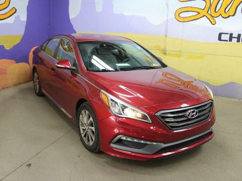 Used 2016 Hyundai Sonata Sport w/ Cargo Package FWD image 2
