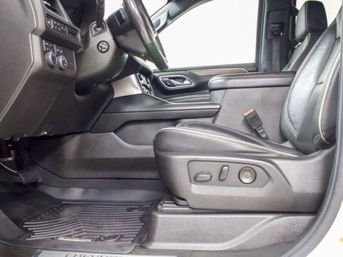 Used 2021 Chevrolet Suburban Premier image 10