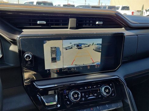 Used 2024 GMC Sierra 1500 AT4 w/ Technology Package image 22