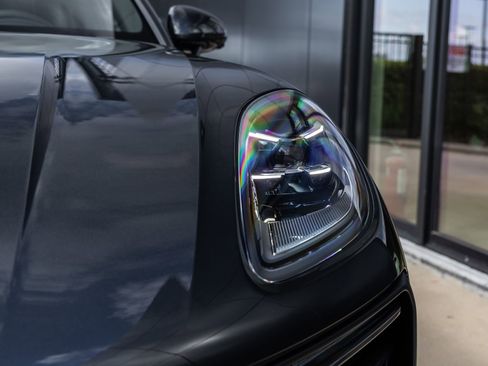 Certified 2026 Porsche Macan AWD/4WD image 22