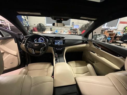 Used 2019 Cadillac XT5 Luxury image 6