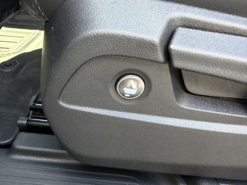 New 2025 Honda Pilot EX-L image 13