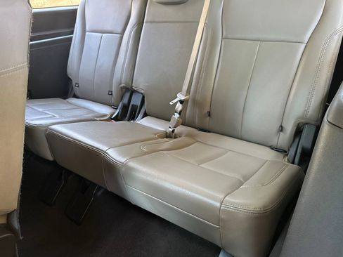 Used 2019 Ford Expedition XLT w/ Equipment Group 202A RWD image 34
