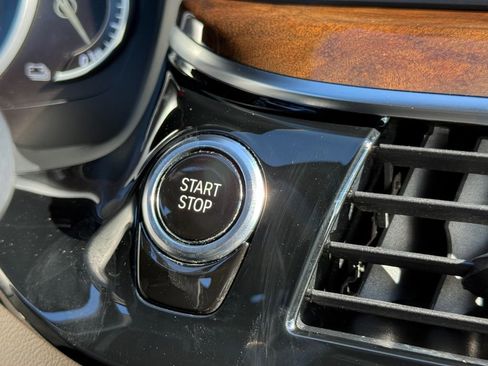 Used 2018 BMW 530e image 28