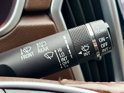Used 2016 Cadillac SRX Luxury w/ Driver Awareness Package FWD image 30