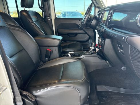 Used 2021 Jeep Wrangler Unlimited Rubicon w/ Trailer Tow Package image 20