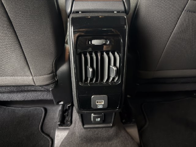 Used 2023 Jeep Compass Sport AWD/4WD image 34