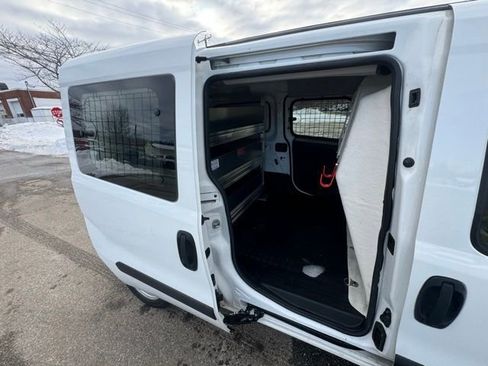 Used 2022 RAM ProMaster City Tradesman w/ Window Group 05 image 9