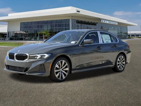 New 2026 BMW 330i Sedan w/ Premium Package RWD image 4