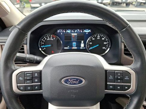 Certified 2024 Ford Expedition Limited image 19