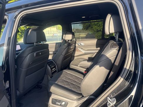 Used 2026 BMW X7 xDrive40i w/ M Sport Package AWD/4WD image 12