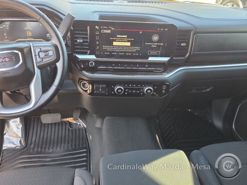 Used 2025 GMC Sierra 1500 SLE w/ Preferred Package image 31