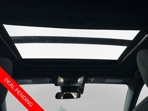 Used 2022 Toyota RAV4 SE w/ Convenience Package image 23