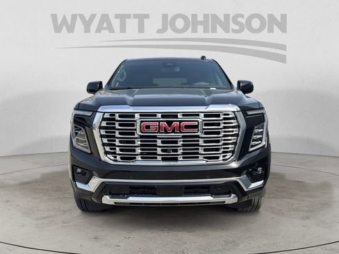 New 2026 GMC Yukon XL Denali w/ Sun & Power Step Package AWD/4WD image 8
