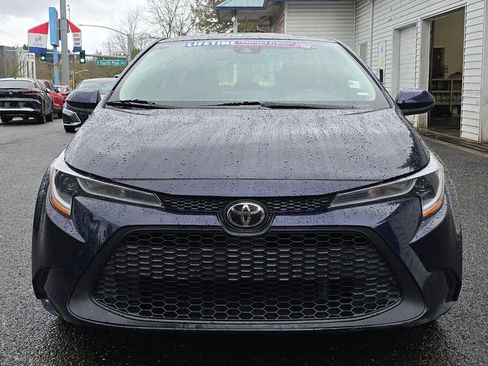 Used 2022 Toyota Corolla LE image 8