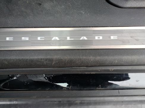 Certified 2023 Cadillac Escalade V w/ LPO, ONYX Package AWD/4WD image 23