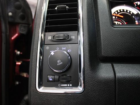 Used 2017 RAM 2500 Laramie w/ Convenience Group image 22