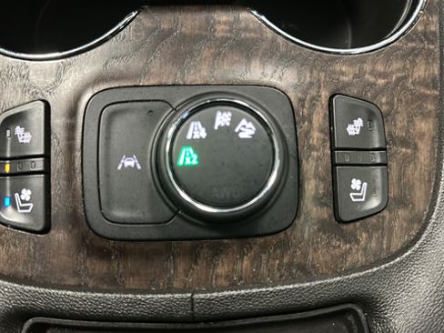 Used 2023 GMC Acadia Denali w/ Black Diamond Edition AWD/4WD image 29