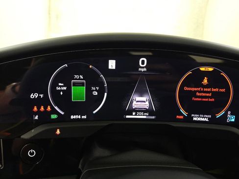 Used 2025 Porsche Taycan 4S w/ Premium Package AWD/4WD image 10