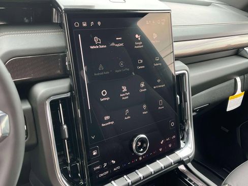 New 2026 GMC Yukon XL Elevation image 29