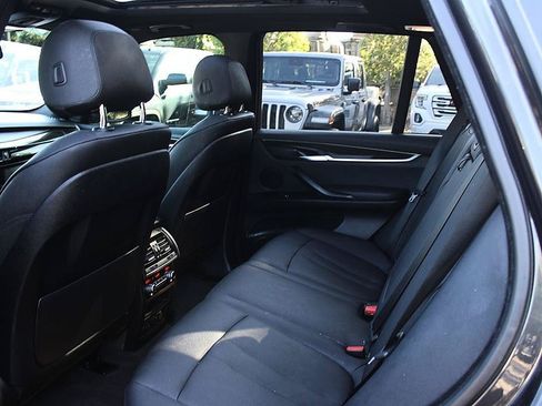 Used 2018 BMW X5 sDrive35i RWD image 9