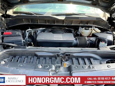 Used 2019 Chevrolet Silverado 1500 Custom Trail Boss w/ Custom Convenience Package AWD/4WD image 28