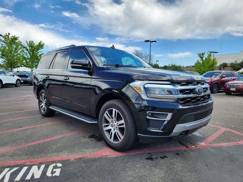 Used 2022 Ford Expedition Limited AWD/4WD image 7