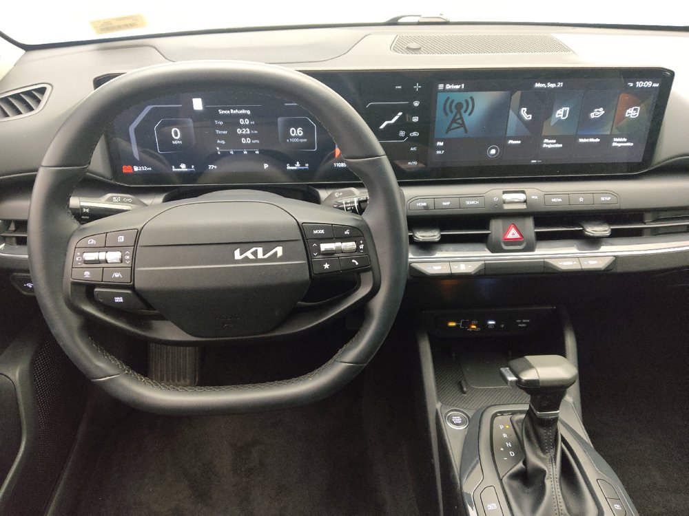 Used 2025 Kia K4 EX FWD image 22