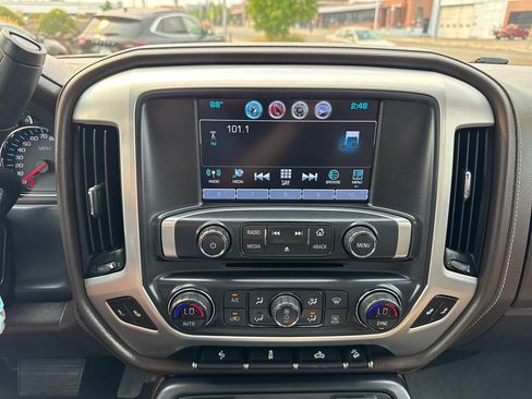 Used 2018 GMC Sierra 1500 SLT w/ SLT Premium Package AWD/4WD image 22