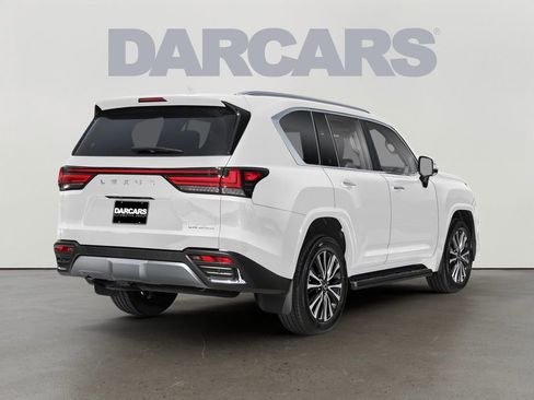 New 2025 Lexus LX 600 4WD w/ Luxury Package image 3