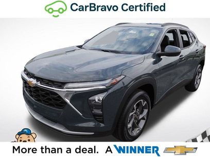 Certified 2025 Chevrolet Trax LT w/ Driver Confidence Package