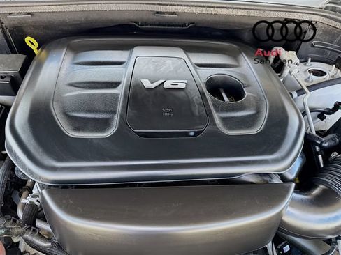 Used 2019 Jeep Grand Cherokee Limited AWD/4WD image 39