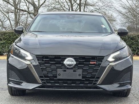 Certified 2023 Nissan Altima 2.5 SR image 3