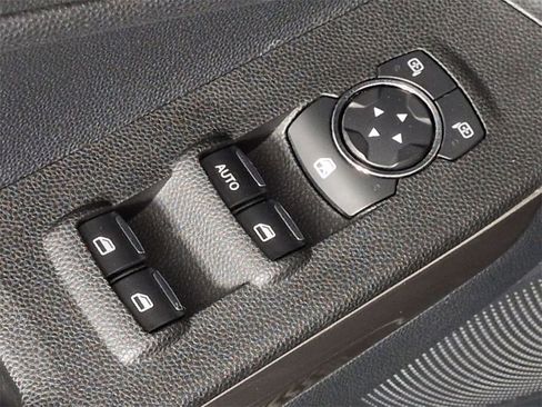 Used 2019 Ford EcoSport SE image 21