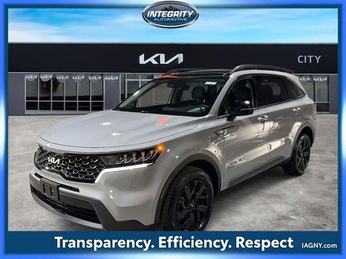 Used 2023 Kia Sorento S w/ Panoramic Sunroof Package image 4