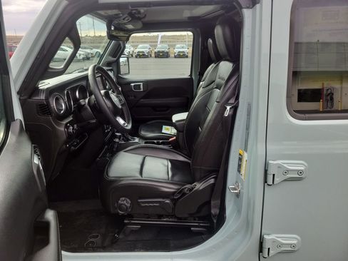 Used 2023 Jeep Wrangler Unlimited Sahara w/ Cold Weather Group image 10