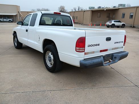 Used 2004 Dodge Dakota 2WD Club Cab w/ Hd Service Group image 6