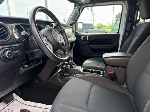Certified 2022 Jeep Wrangler Unlimited Sport AWD/4WD image 10