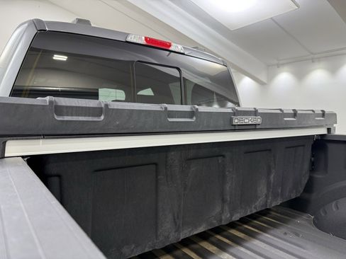 Used 2022 Ford F250 Lariat w/ Lariat Value Package image 9