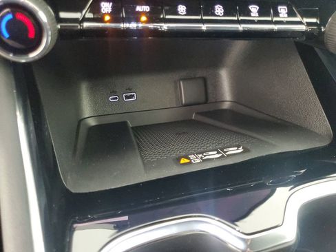 New 2026 Chevrolet Traverse LT w/ Midnight/Sport Edition image 17