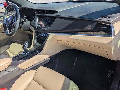 Used 2017 Cadillac XT5 FWD image 20