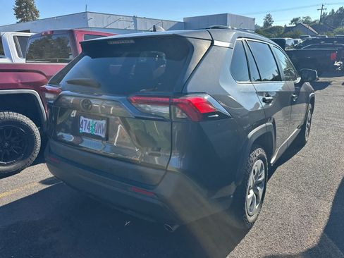 Used 2019 Toyota RAV4 LE w/ All Weather Liner Package AWD/4WD image 4