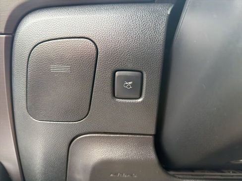 Used 2016 Ford Mustang Shelby GT350 w/ Technology Package image 26