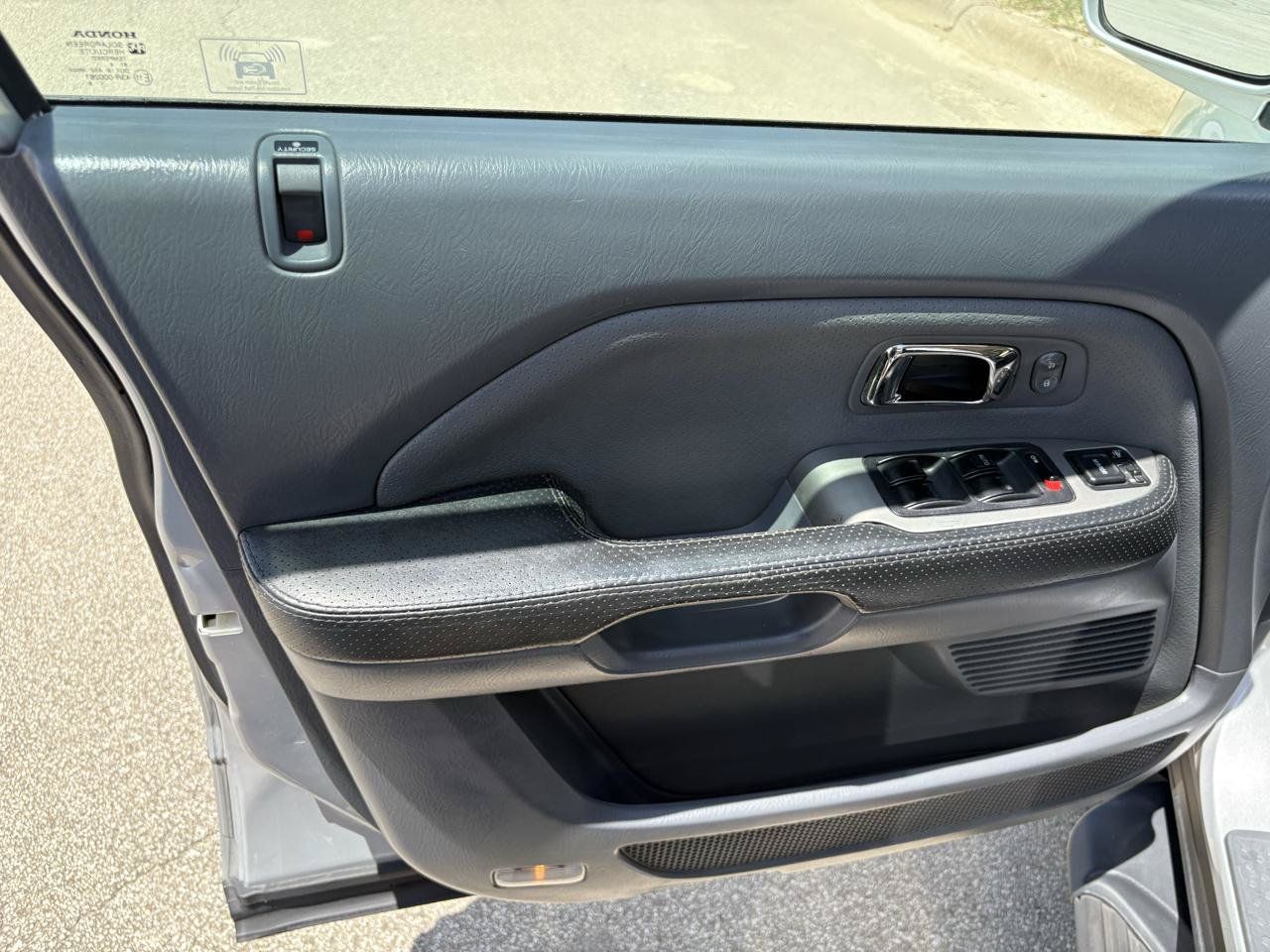 Used 2004 Honda Pilot EX image 34