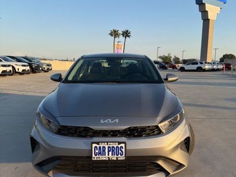 Used 2024 Kia Forte LXS image 3