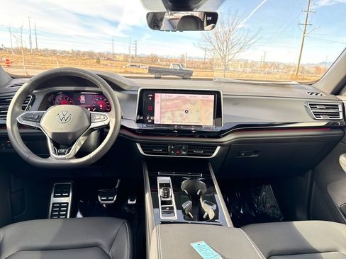 New 2026 Volkswagen Atlas Cross Sport SEL R-Line image 24