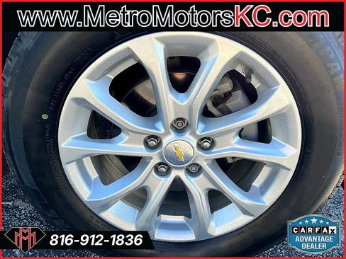 Used 2019 Chevrolet Equinox LT image 14